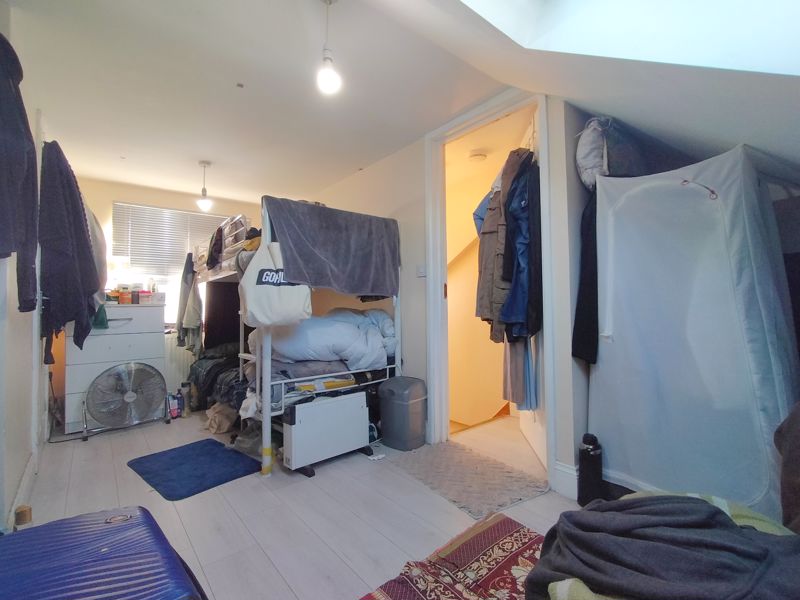 Photo 8- click for photo gallery